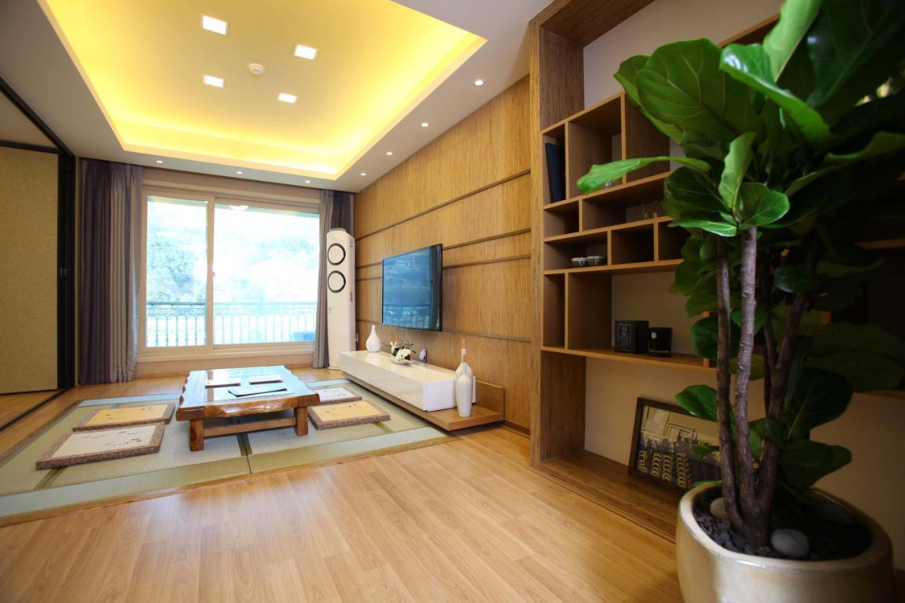 Cheongpyeong Family Hotel Gapyeong Bagian luar foto