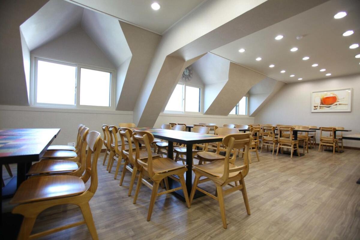 Cheongpyeong Family Hotel Gapyeong Bagian luar foto