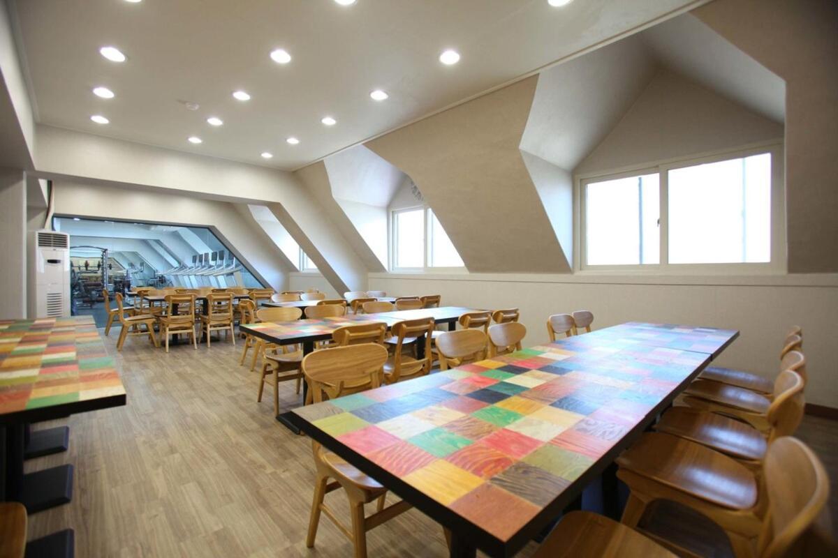 Cheongpyeong Family Hotel Gapyeong Bagian luar foto